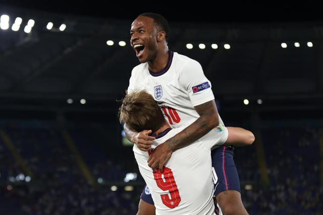 开云体育官网-致敬谢林汉姆追平希勒，世界杯金靴凯恩回来了