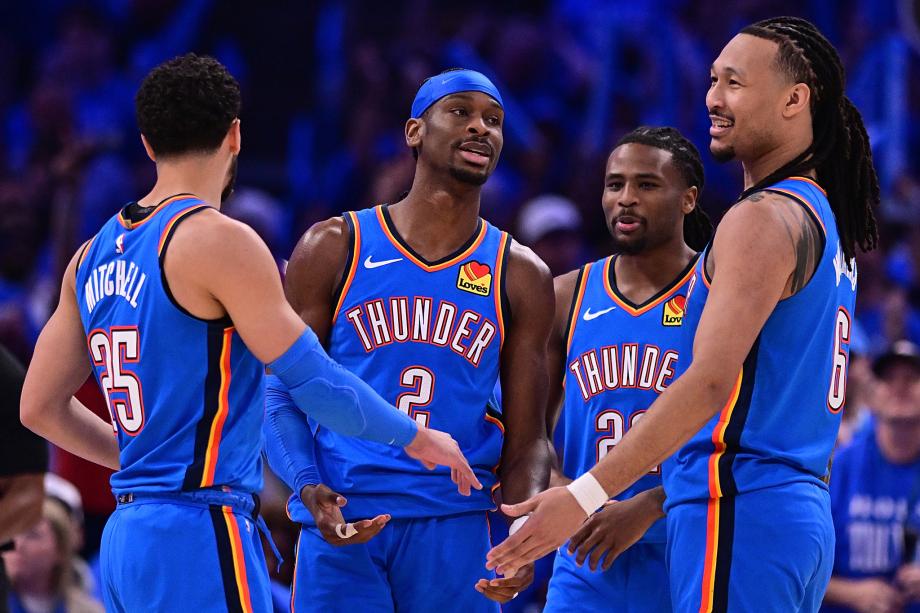 开云体育官网-NBA-亚历山大25+7杰威22分 雷霆轻取太阳1-0领先